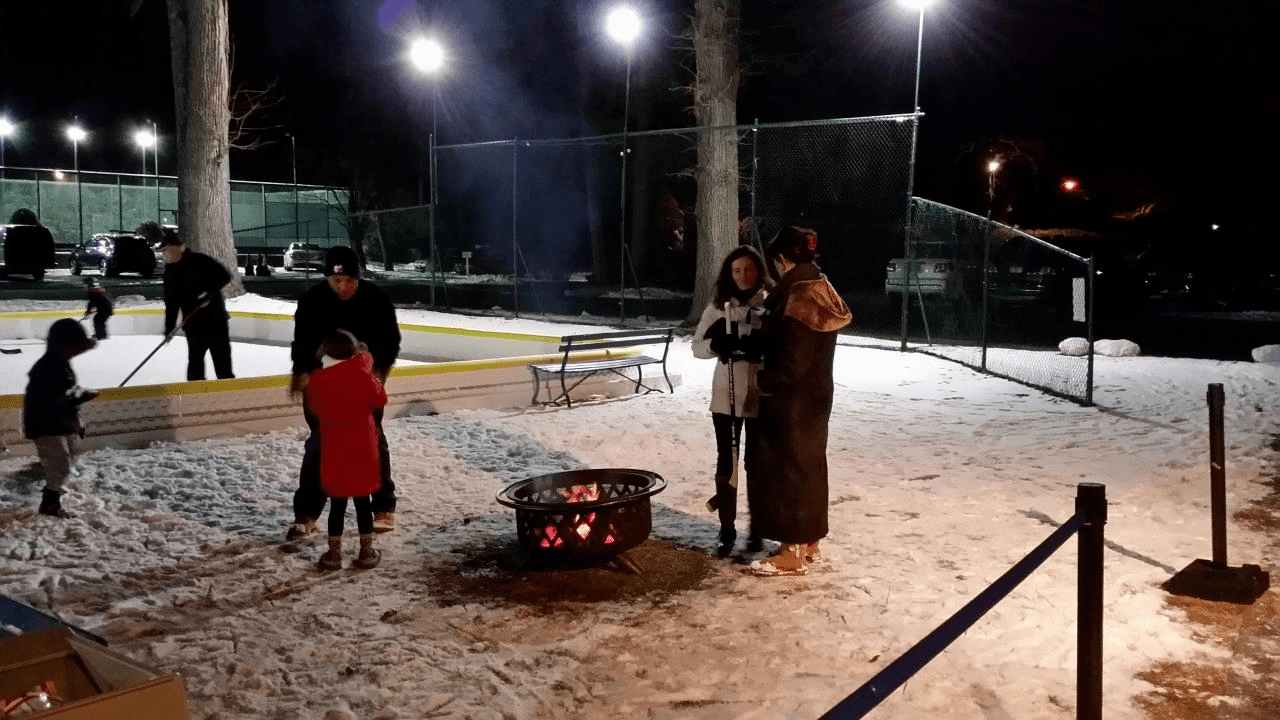 rink-at-night